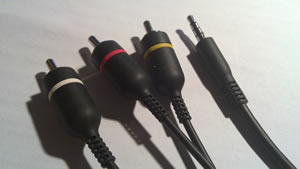 n900_tv-out_cables